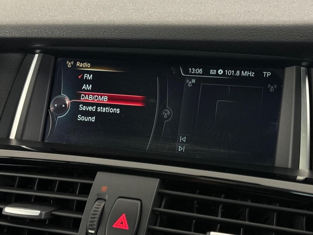 BMW X3 thumbnail Infotainment System