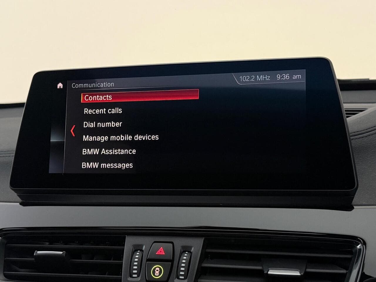 BMW X1 thumbnail Infotainment System