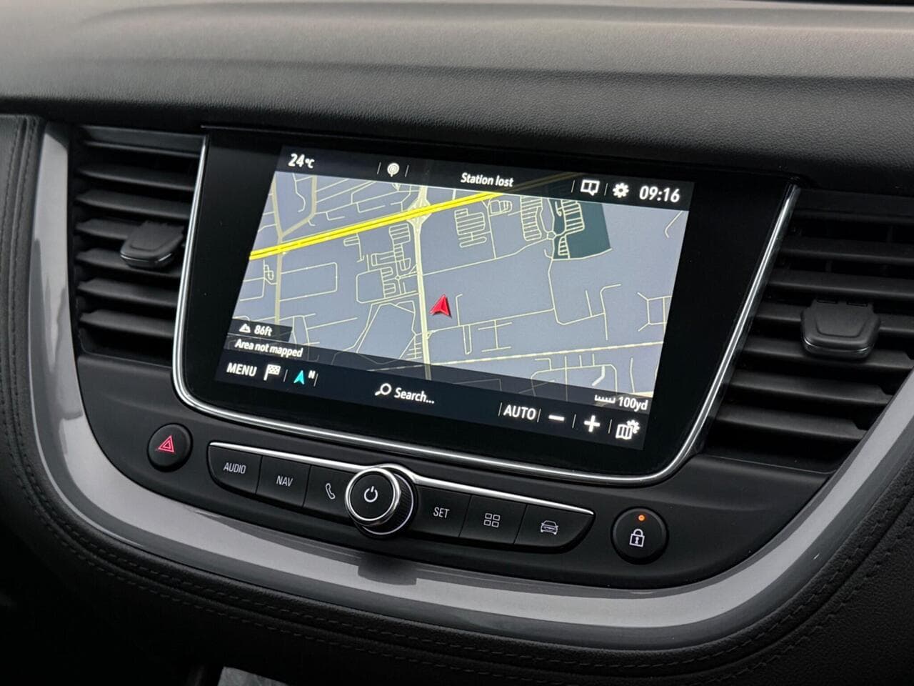 Vauxhall Grandland X thumbnail Infotainment System