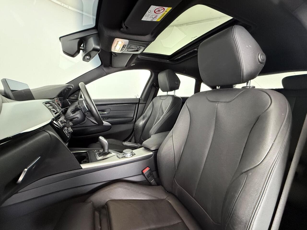 BMW 4 Series Gran Coupe thumbnail Seat Front Passenger