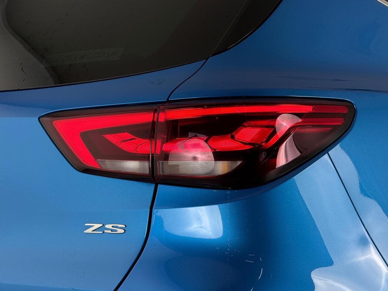 MG MG ZS thumbnail Lights Rear
