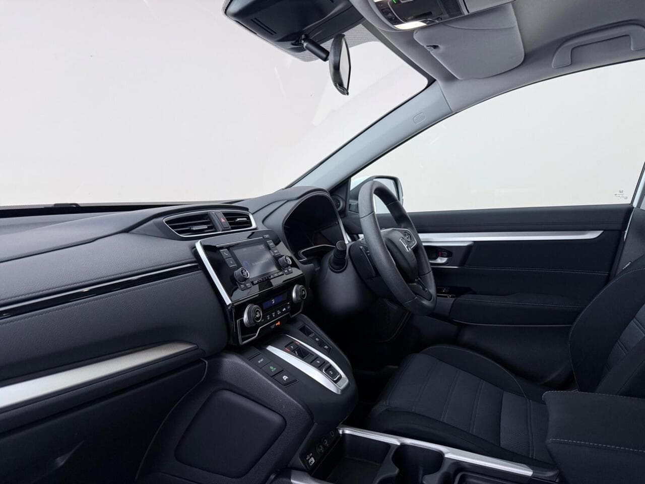 Honda CR-V thumbnail Interior Front