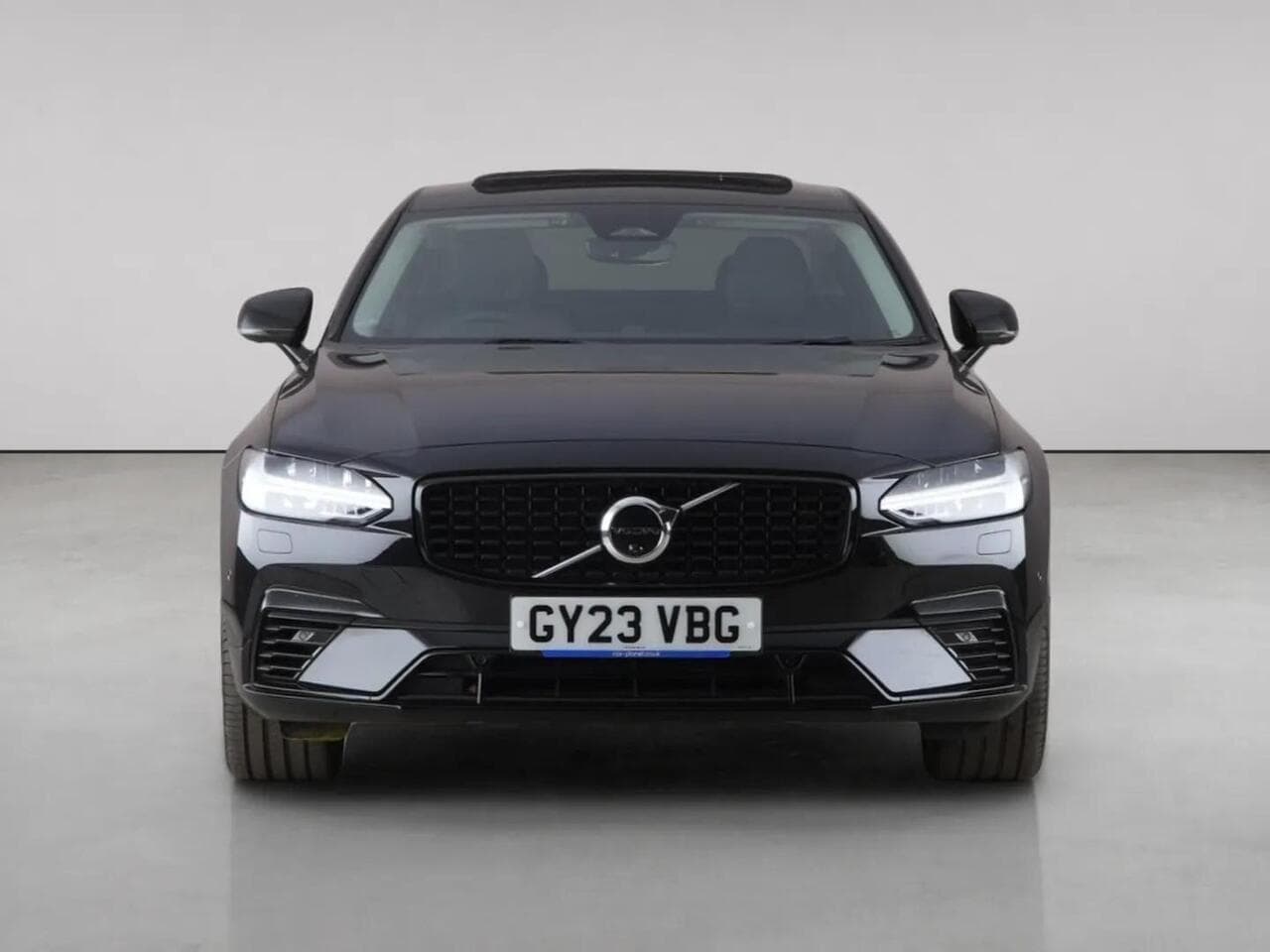 Volvo S90 thumbnail Front