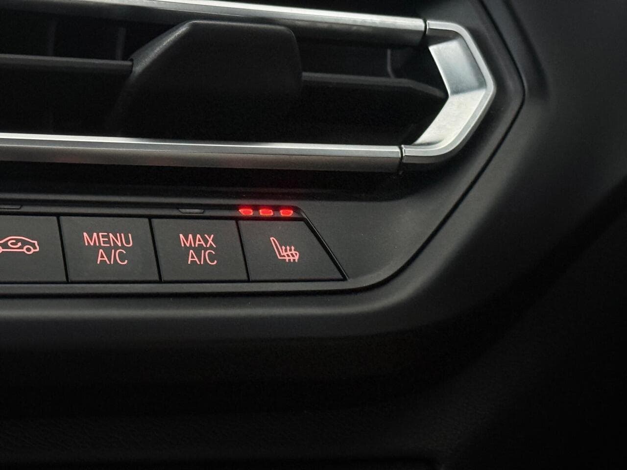 BMW 1 Series thumbnail Misc Controls