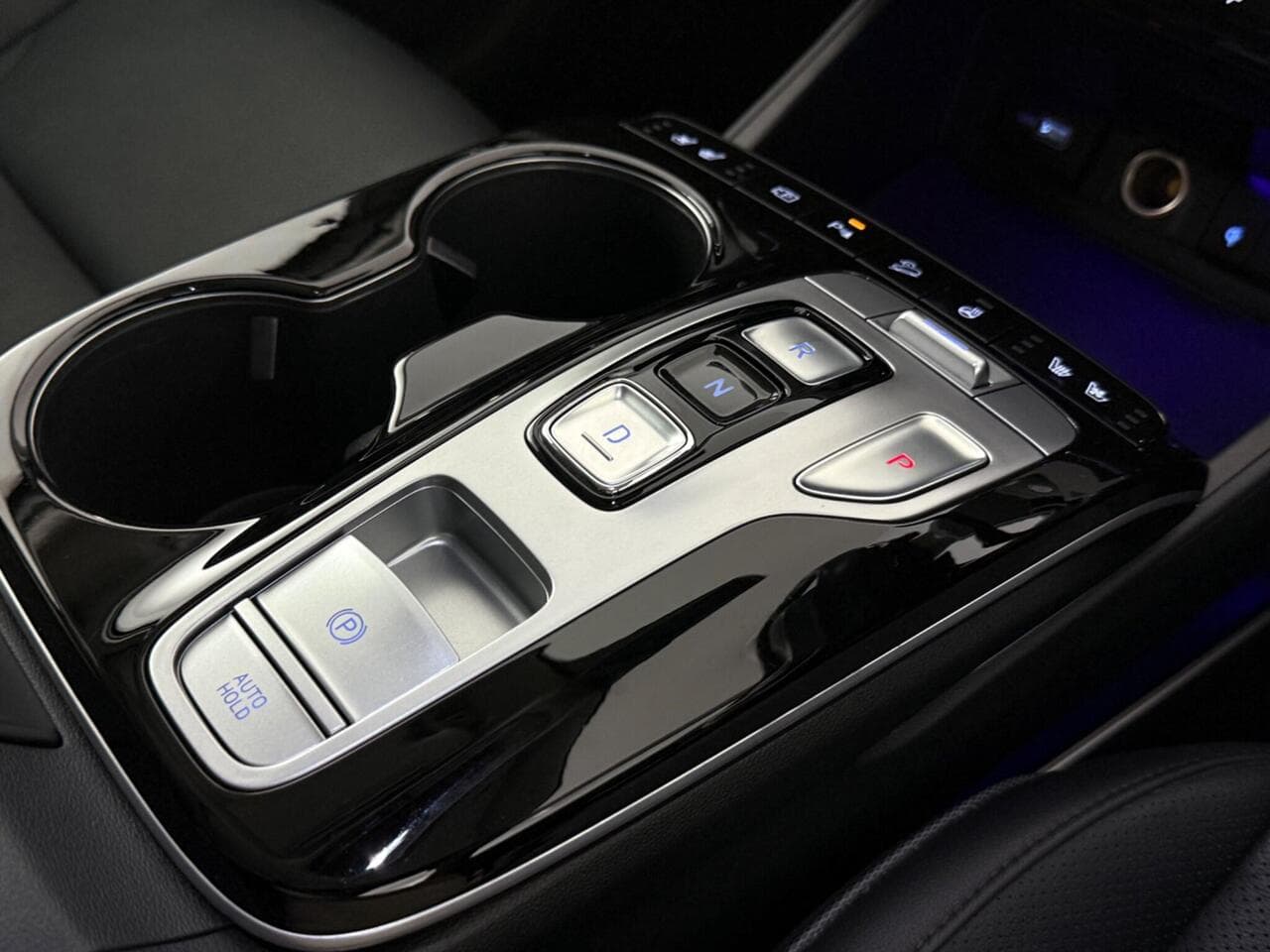 Hyundai TUCSON thumbnail Misc Controls