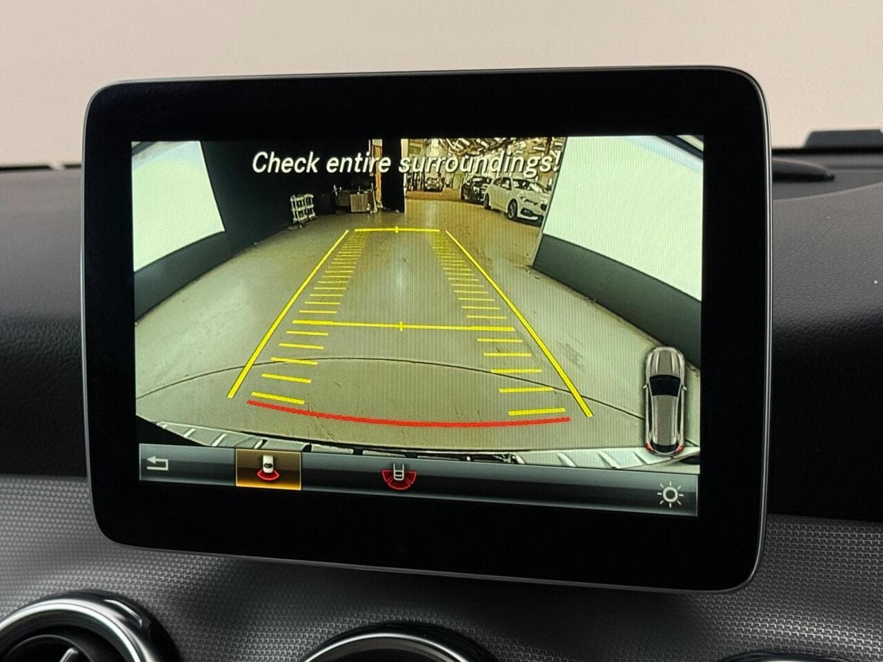 Mercedes-Benz GLA thumbnail Infotainment System
