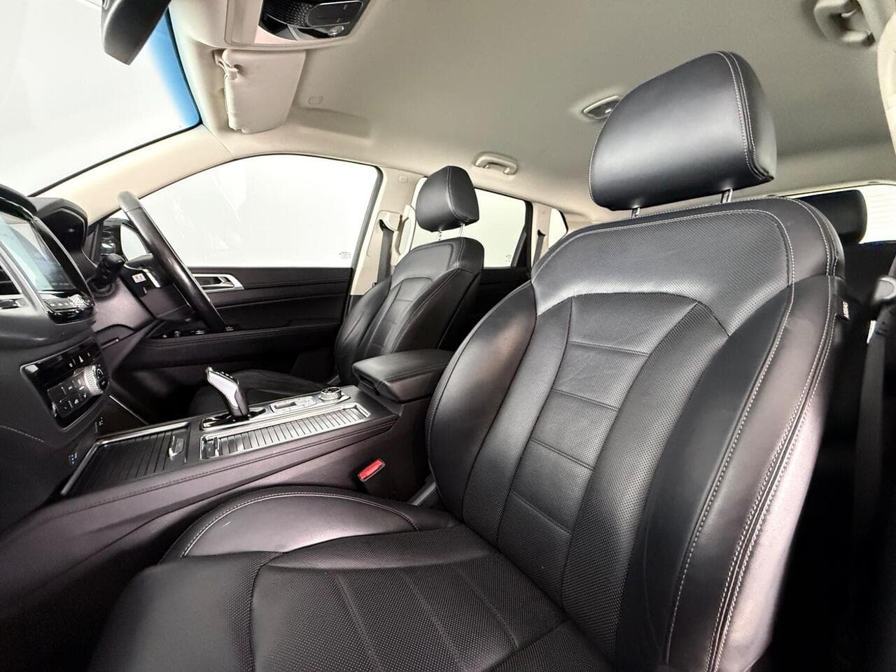 SsangYong Rexton thumbnail Seat Front Passenger