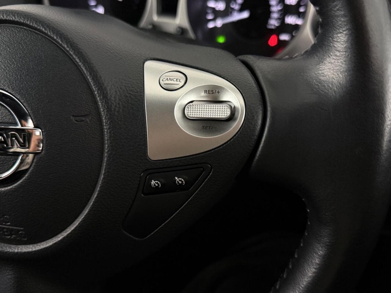 Nissan Juke thumbnail Misc Controls