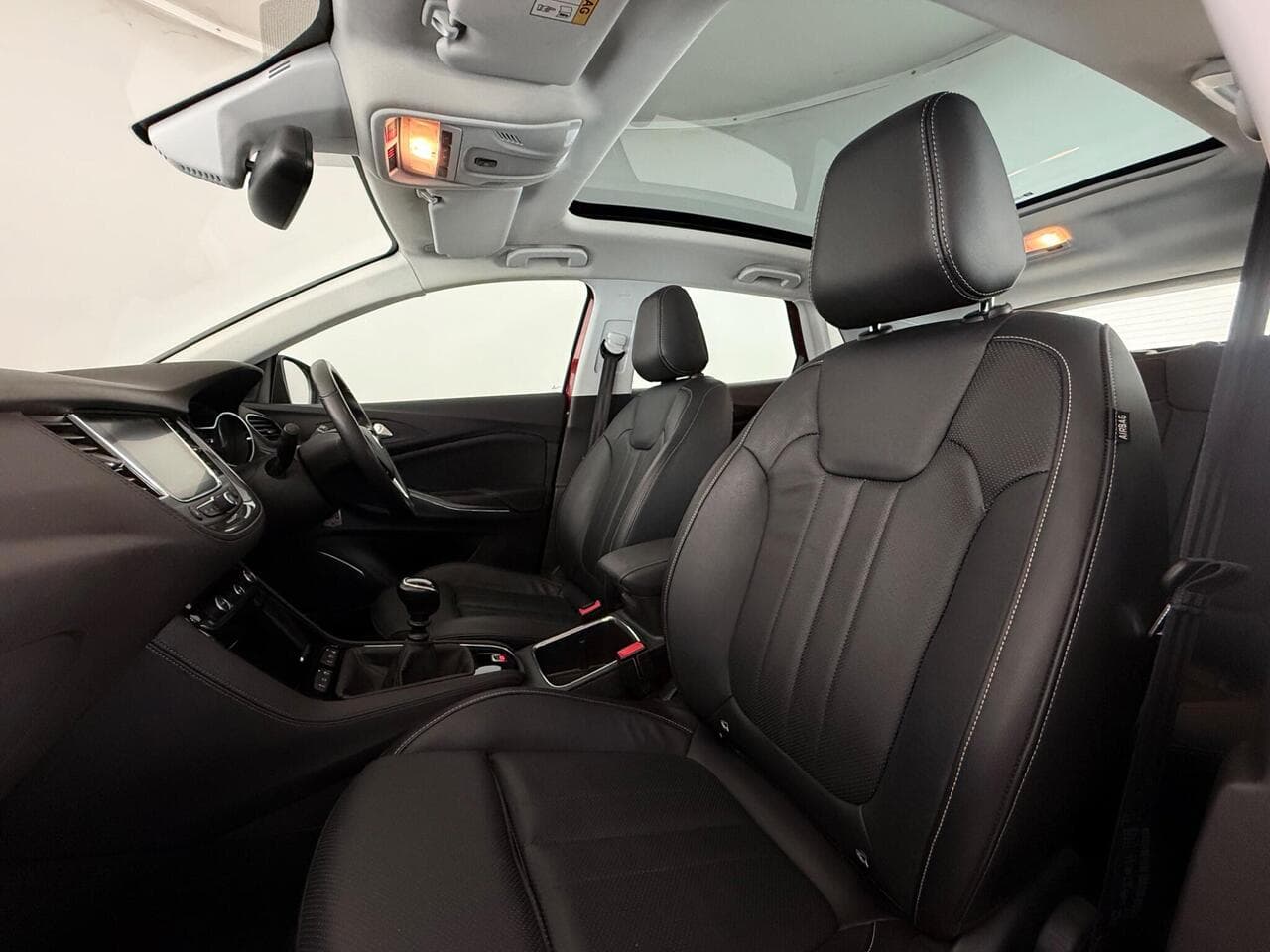 Vauxhall Grandland X thumbnail Seat Front Passenger