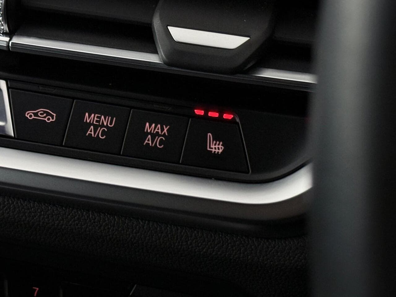 BMW 4 Series thumbnail Misc Controls