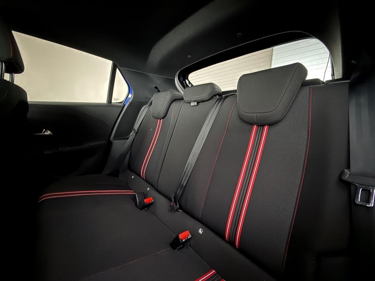 Vauxhall Corsa thumbnail Seats Rear