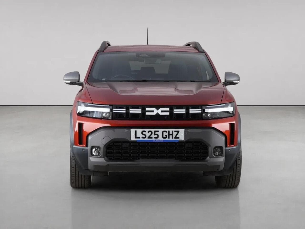 Dacia Duster thumbnail Front