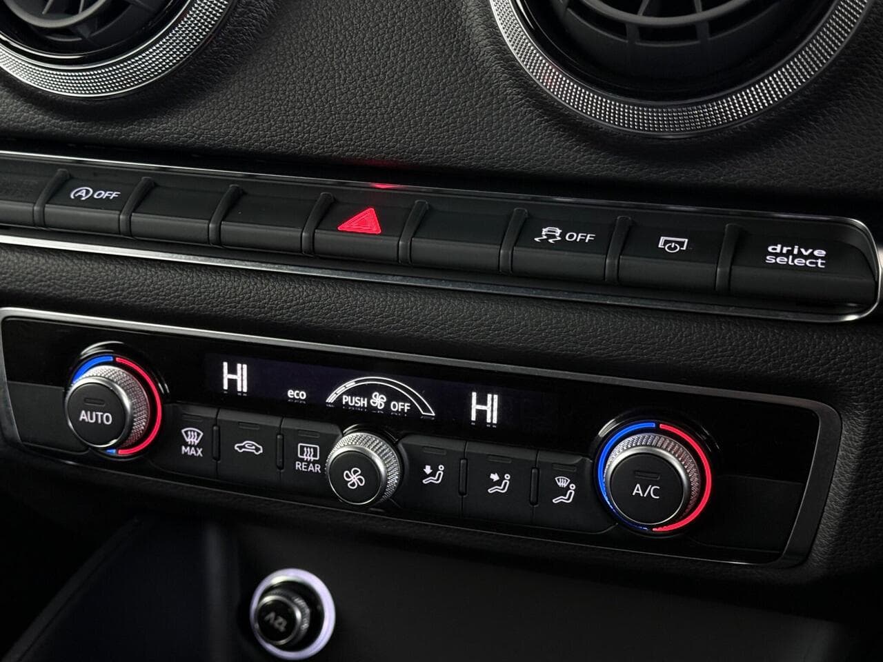 Audi A3 Cabriolet thumbnail Misc Controls