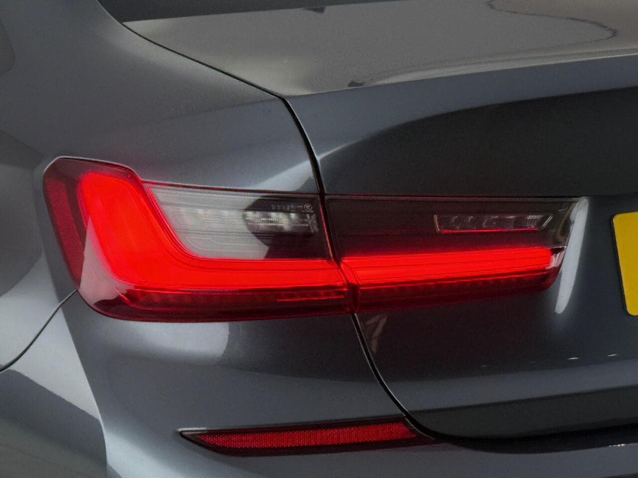 BMW 3 Series thumbnail Lights Rear