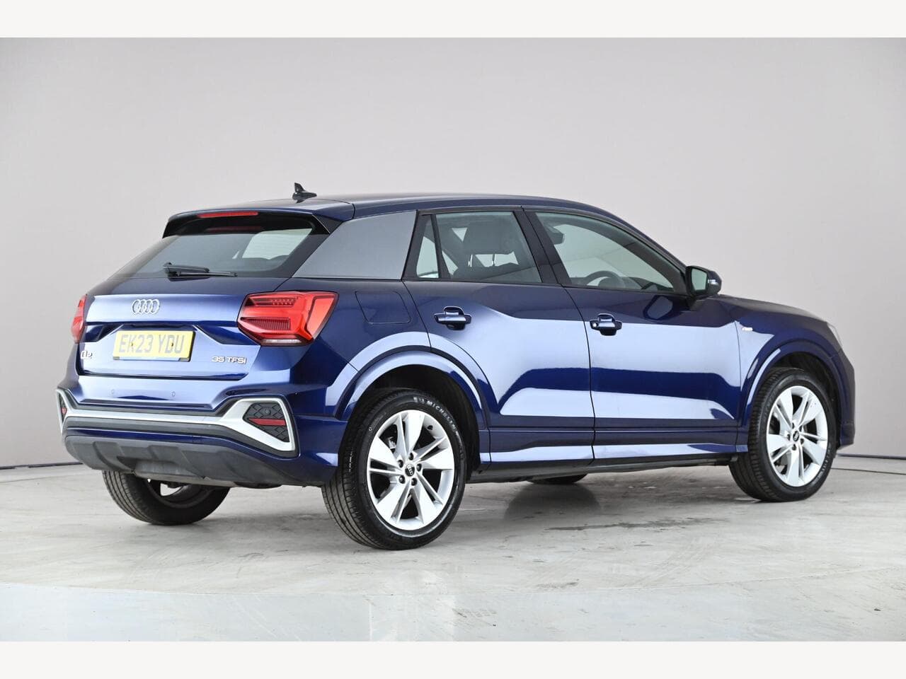 Audi Q2 thumbnail Rear Right