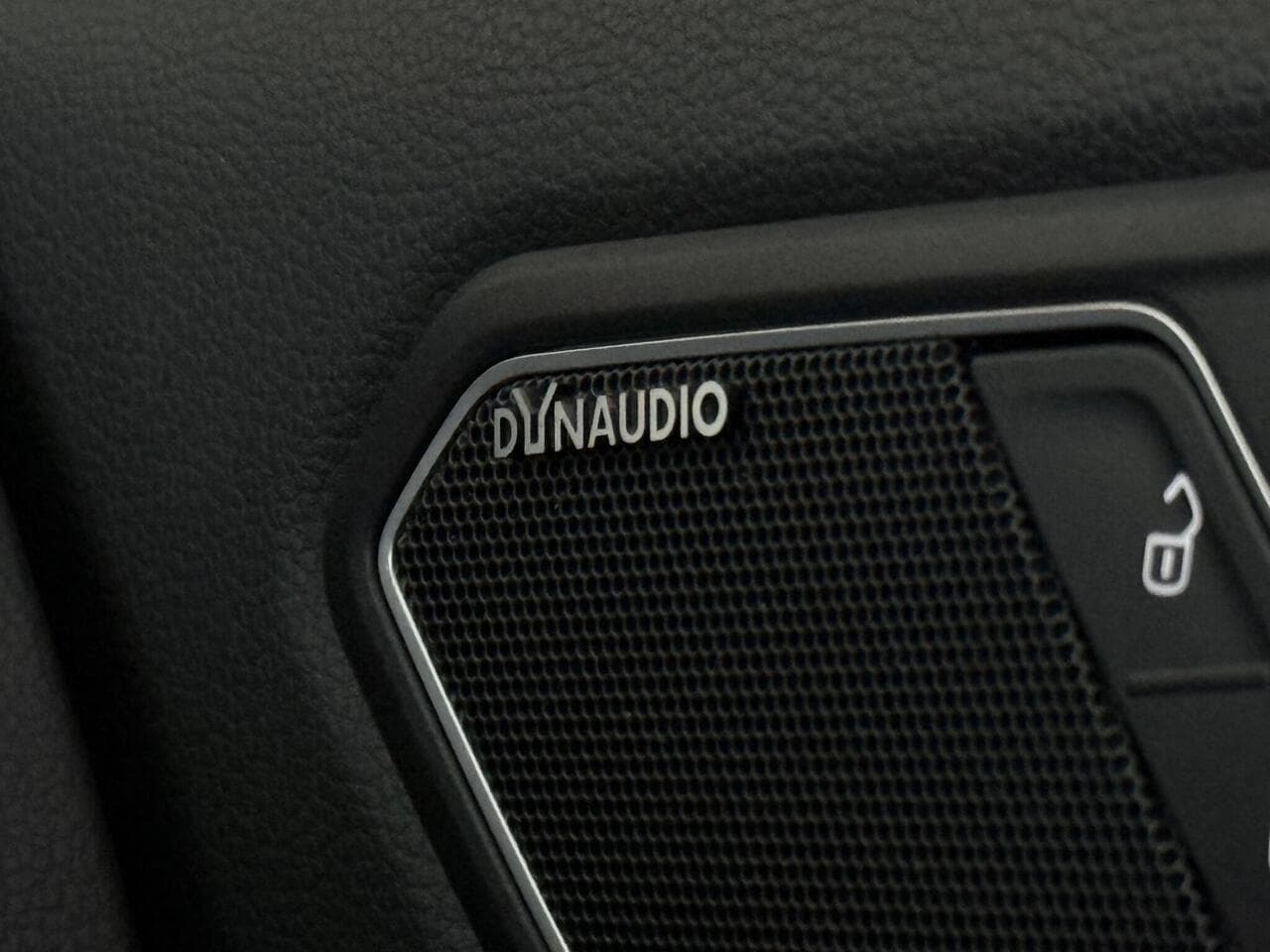 Volkswagen Tiguan thumbnail Misc Controls