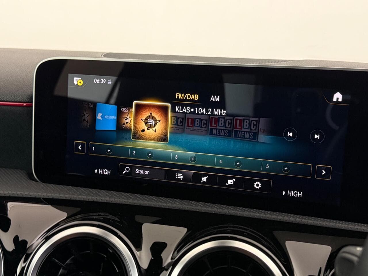Mercedes-Benz A Class thumbnail Infotainment System