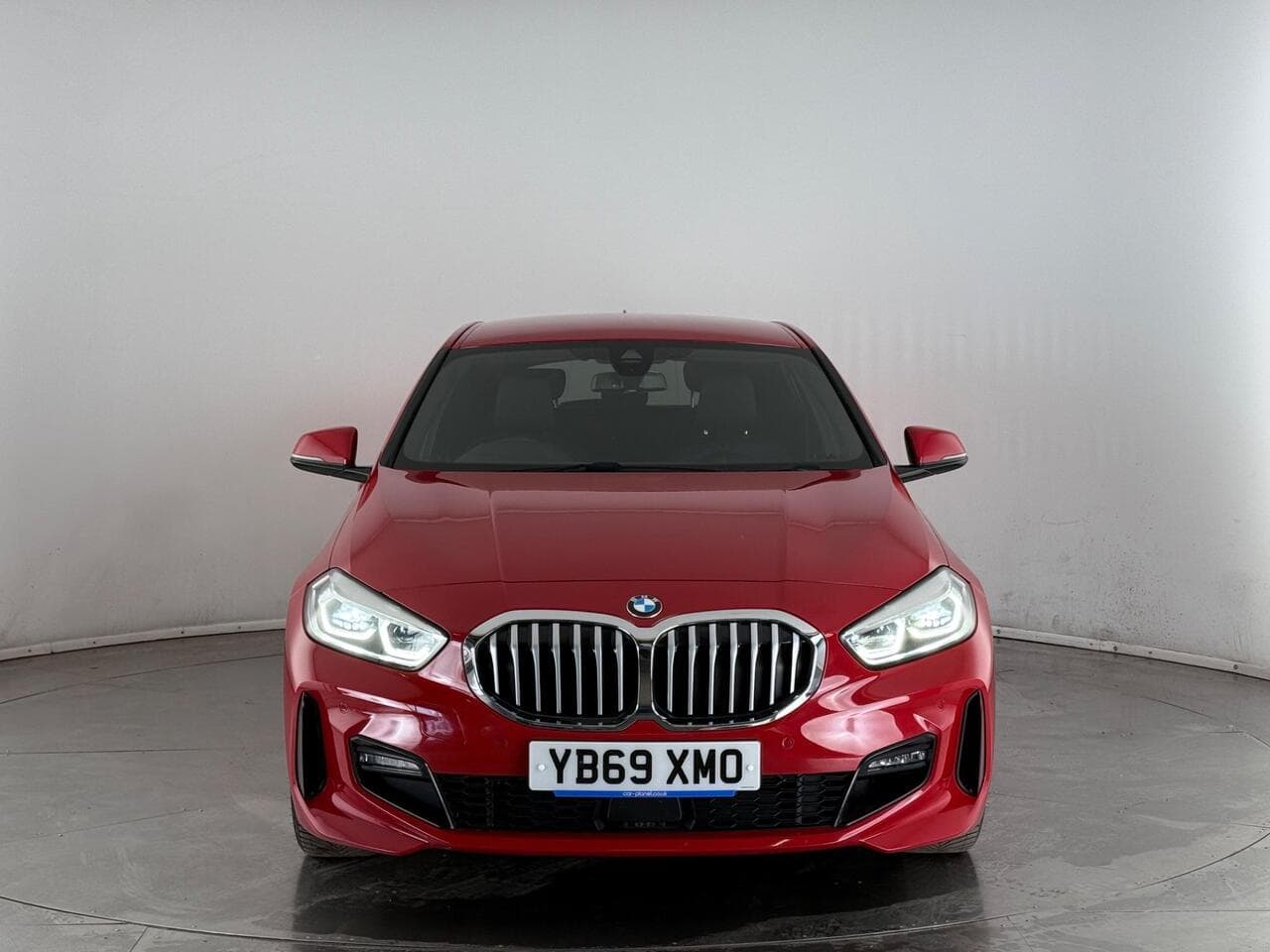 BMW 1 Series thumbnail Front