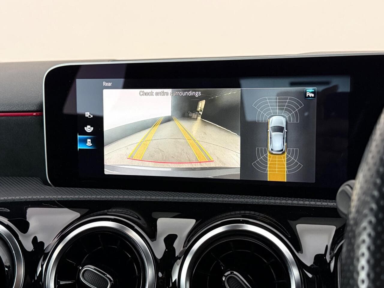 Mercedes-Benz A Class thumbnail Infotainment System