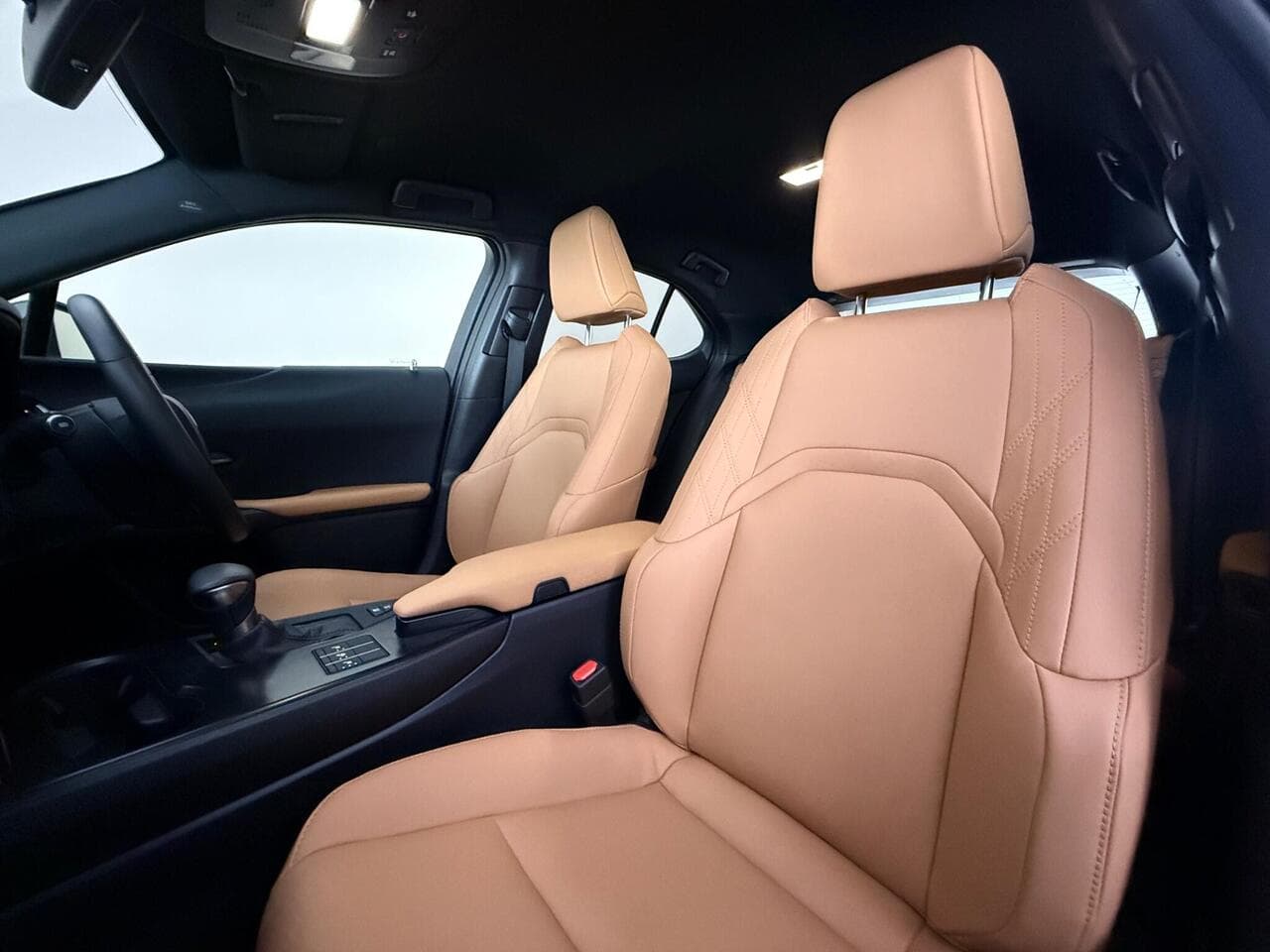 Lexus UX thumbnail Seat Front Passenger
