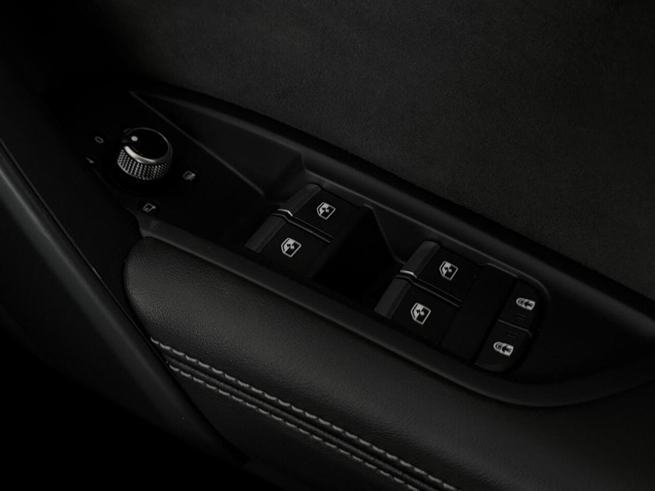 Audi Q5 thumbnail Misc Controls