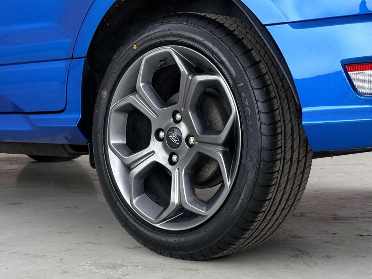 Ford EcoSport thumbnail Wheel