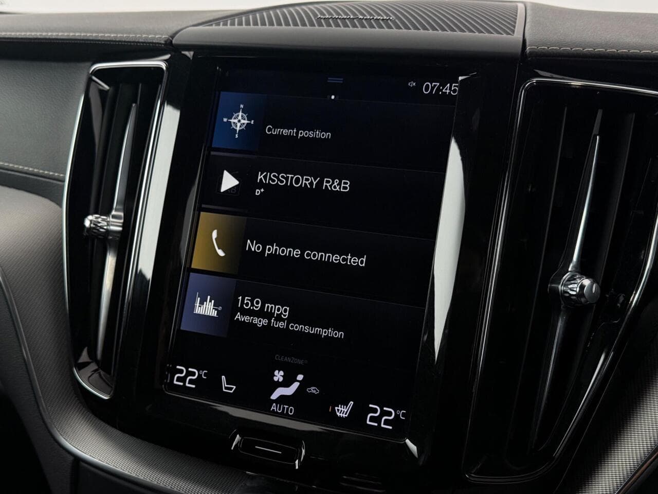Volvo XC60 thumbnail Infotainment System