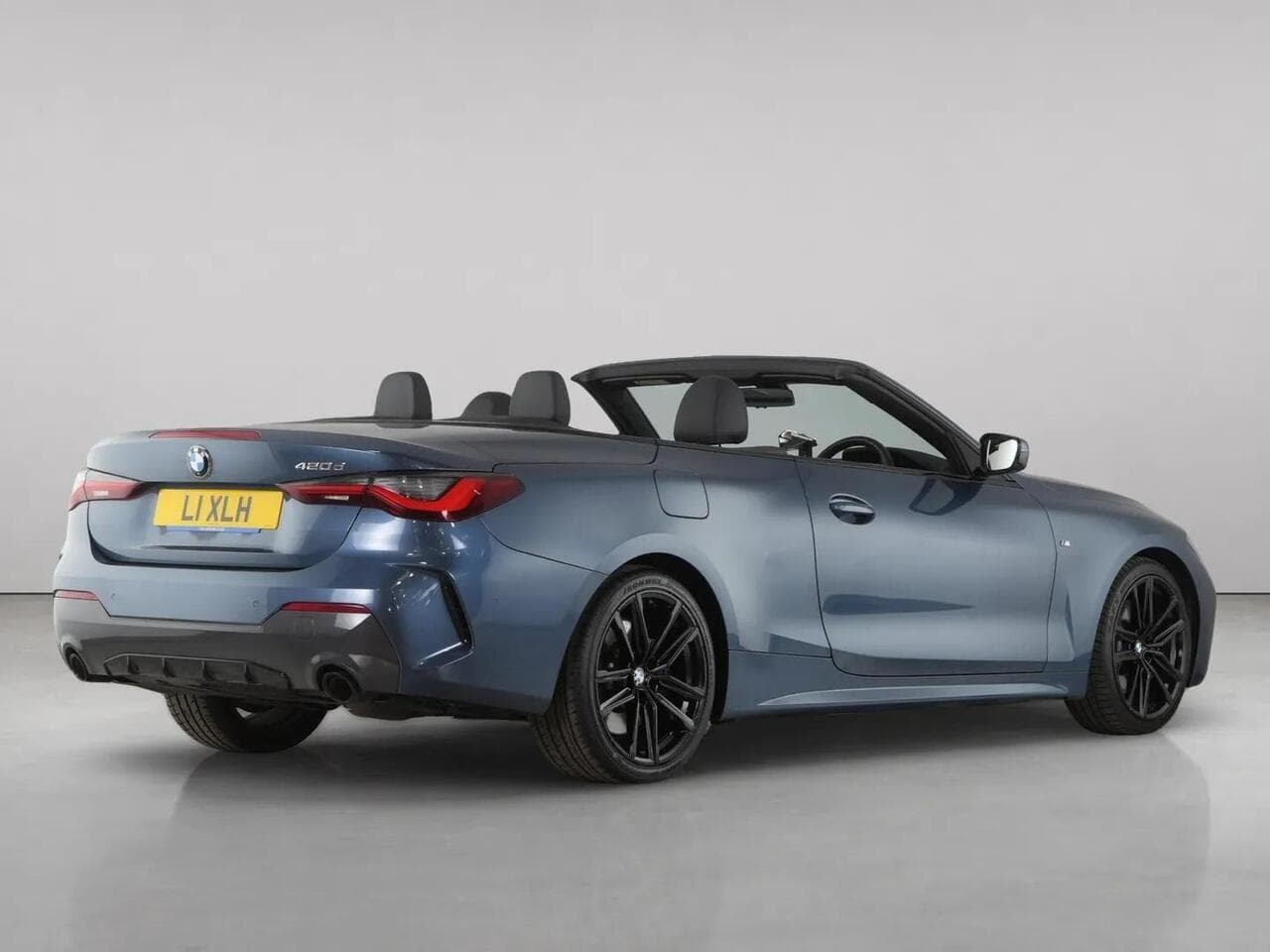 BMW 4 Series thumbnail Rear Right