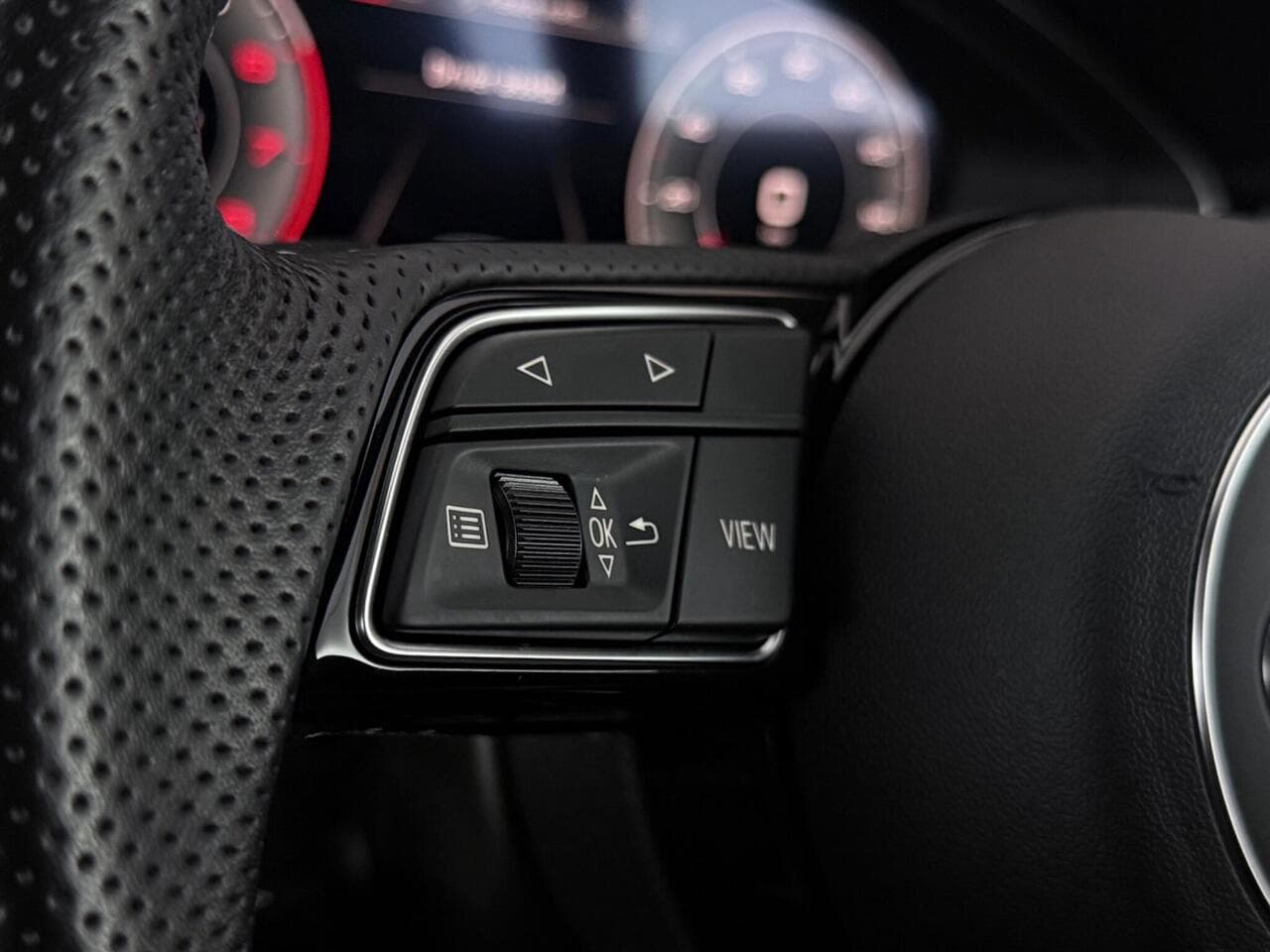 Audi A4 Avant thumbnail Misc Controls