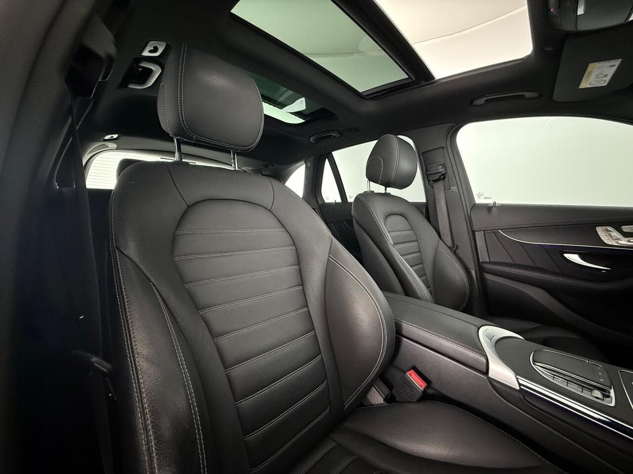 Mercedes-Benz GLC thumbnail Seat Driver