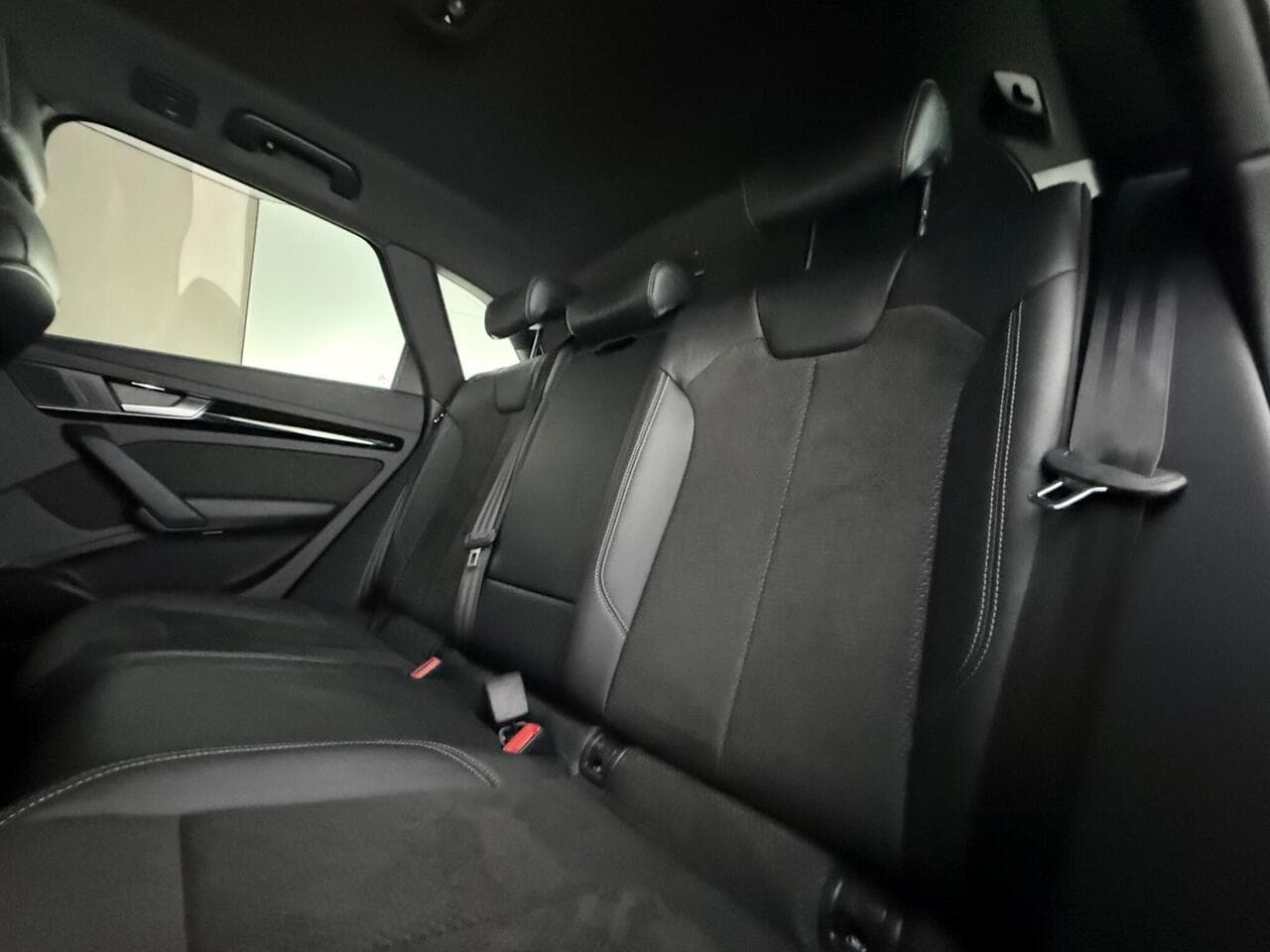 Audi Q5 thumbnail Seats Rear