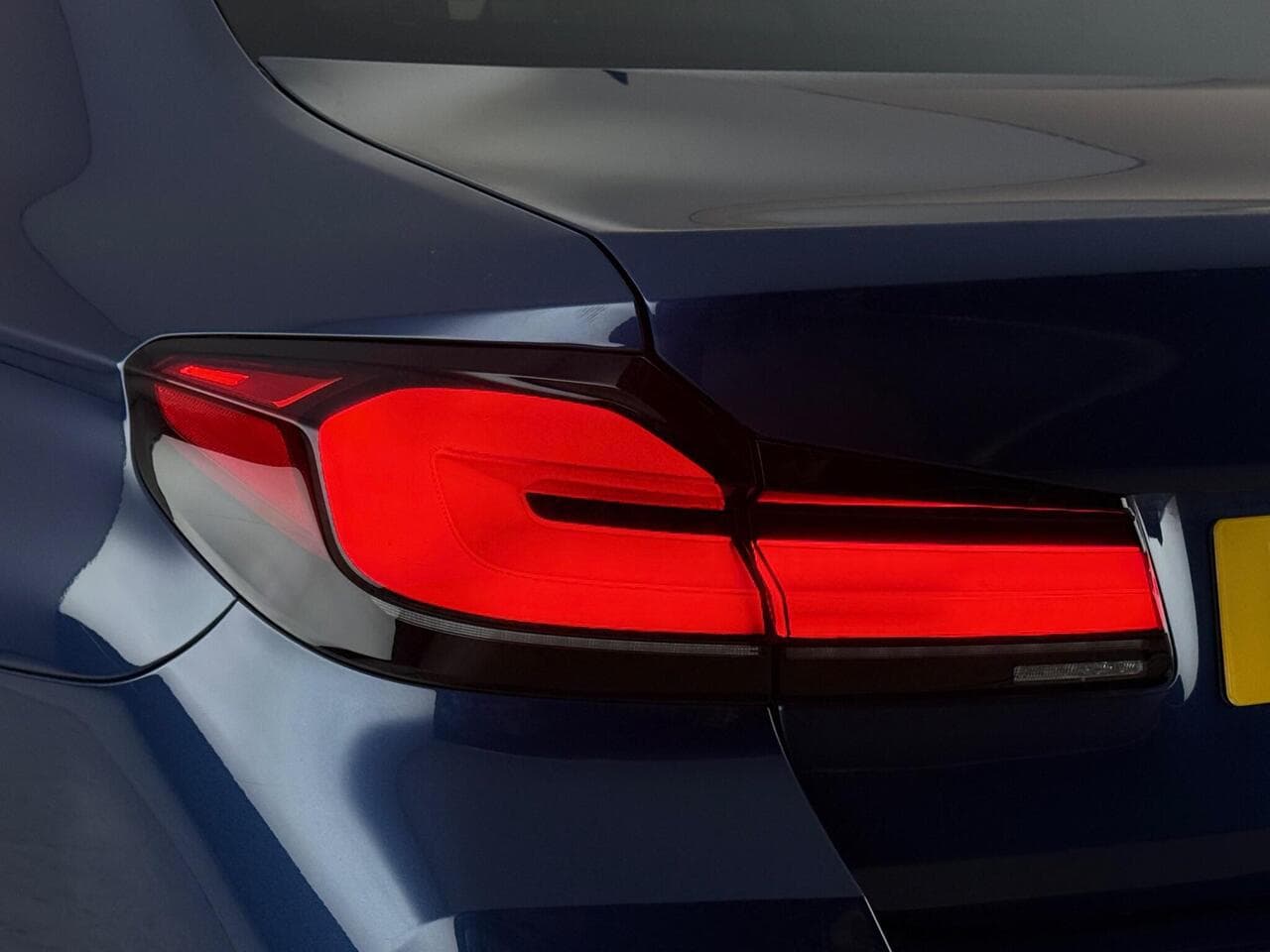 BMW 5 Series thumbnail Lights Rear