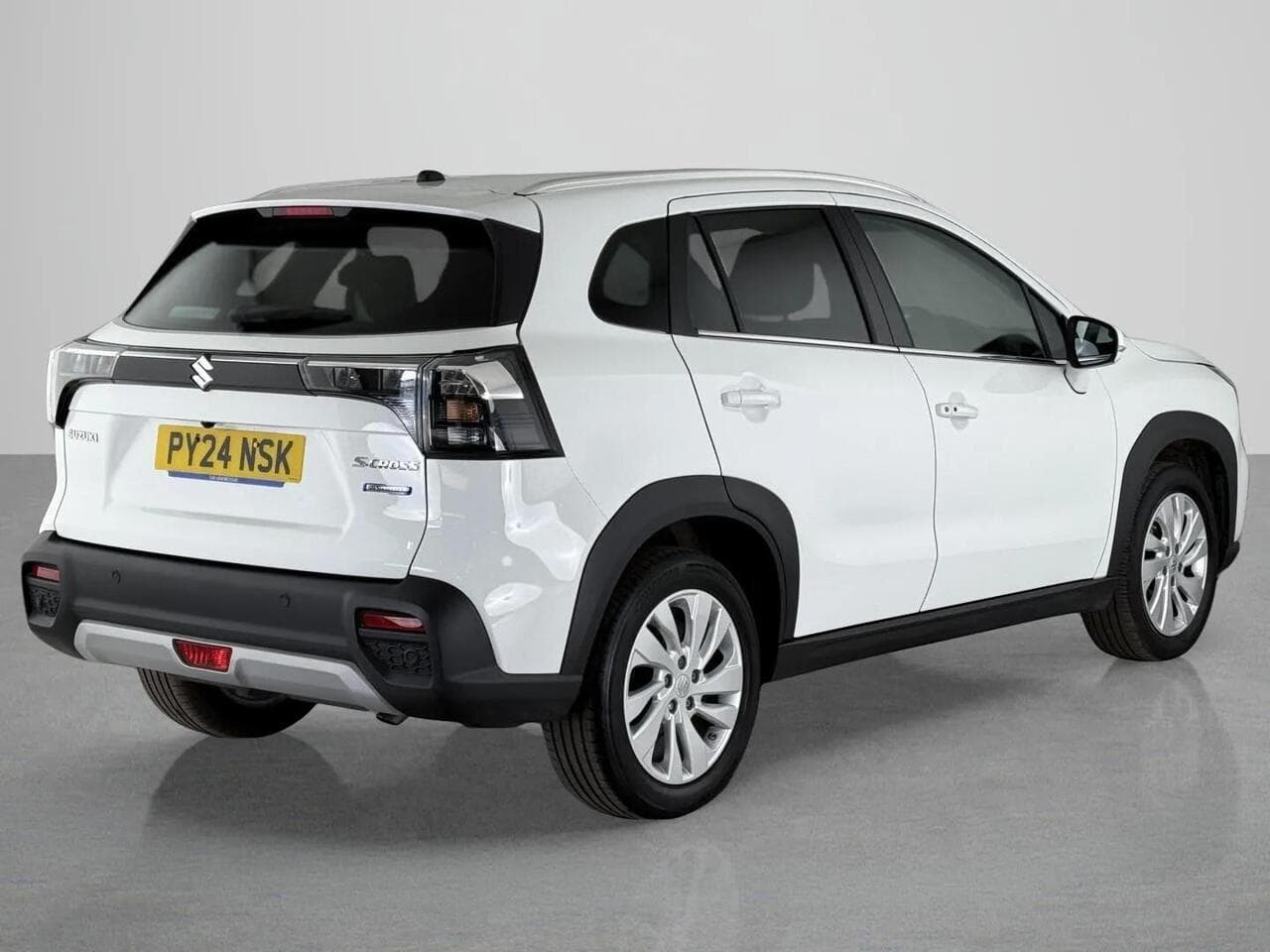 Suzuki S-Cross thumbnail Rear Right