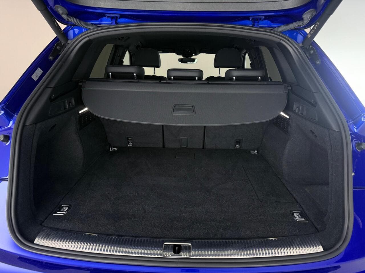 Audi Q5 thumbnail Boot