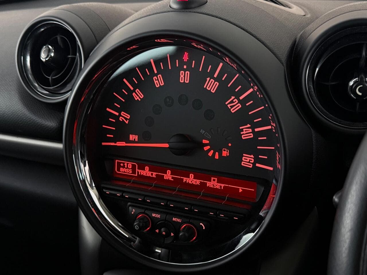 MINI Countryman thumbnail Driver Instruments