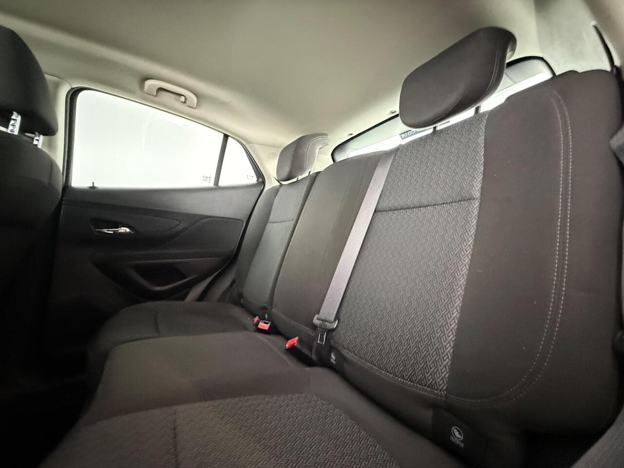 Vauxhall Mokka X thumbnail Seats Rear