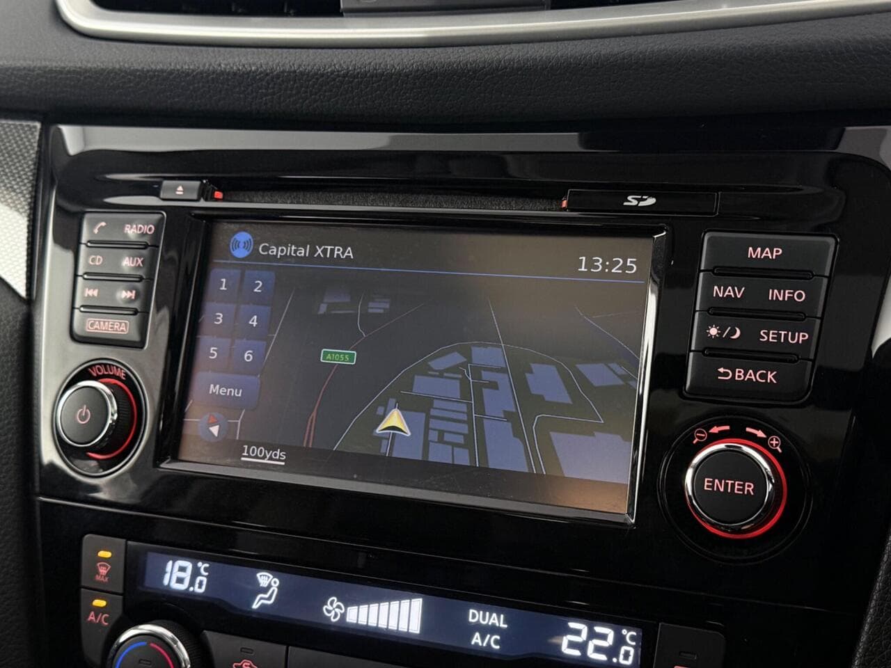 Nissan X-Trail thumbnail Infotainment System