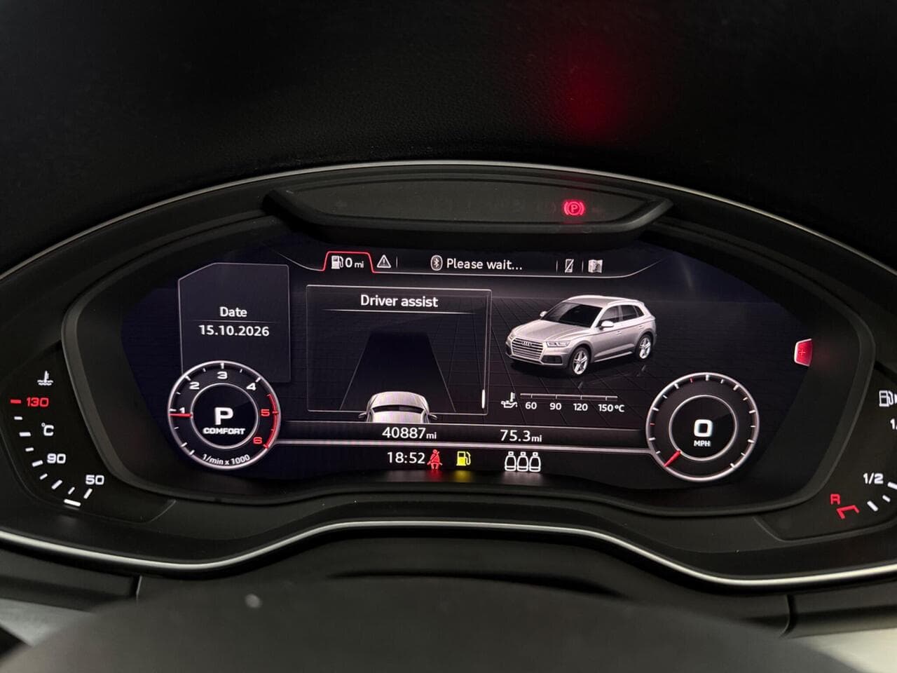 Audi Q5 thumbnail Driver Instruments