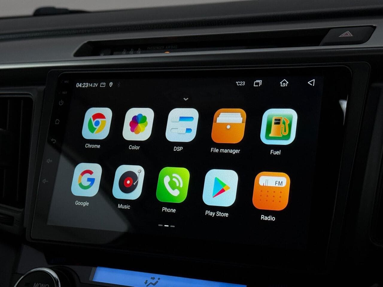 Toyota RAV4 thumbnail Infotainment System