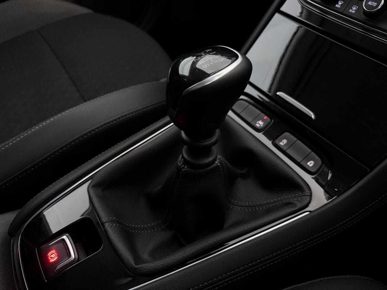 Vauxhall Grandland thumbnail Interior Front