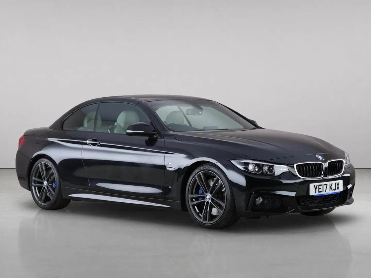 BMW 4 Series thumbnail Front Right