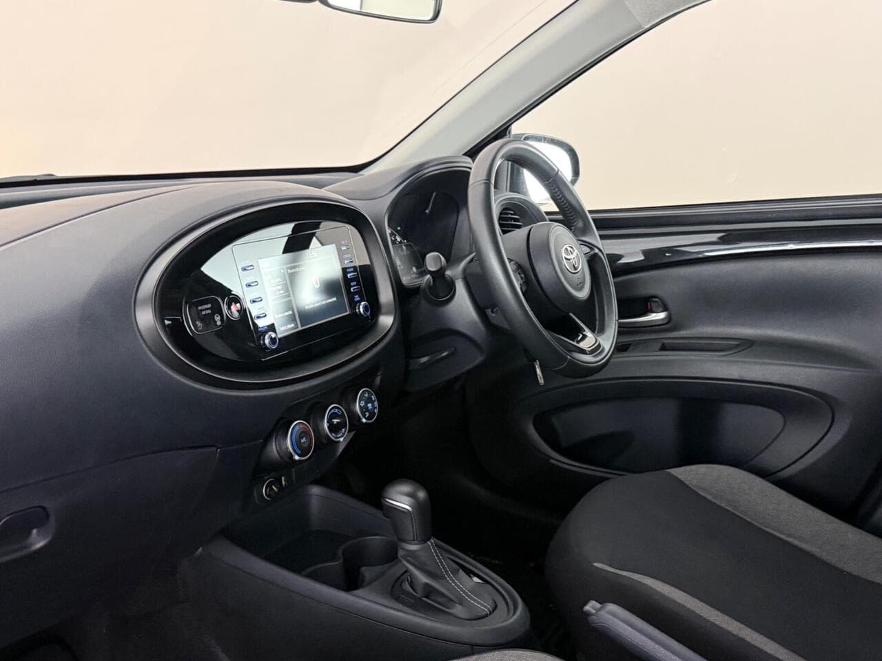 Toyota Aygo X thumbnail Interior Front