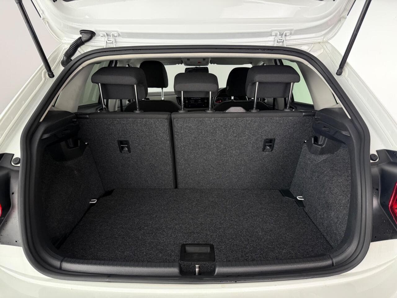 Volkswagen Polo thumbnail Boot