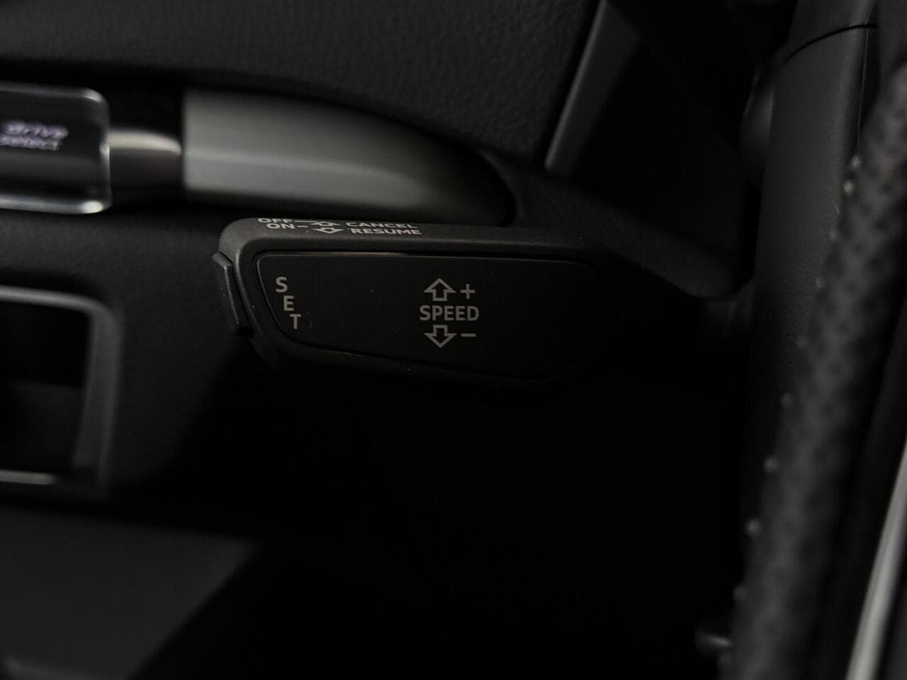 Audi A3 Cabriolet thumbnail Misc Controls