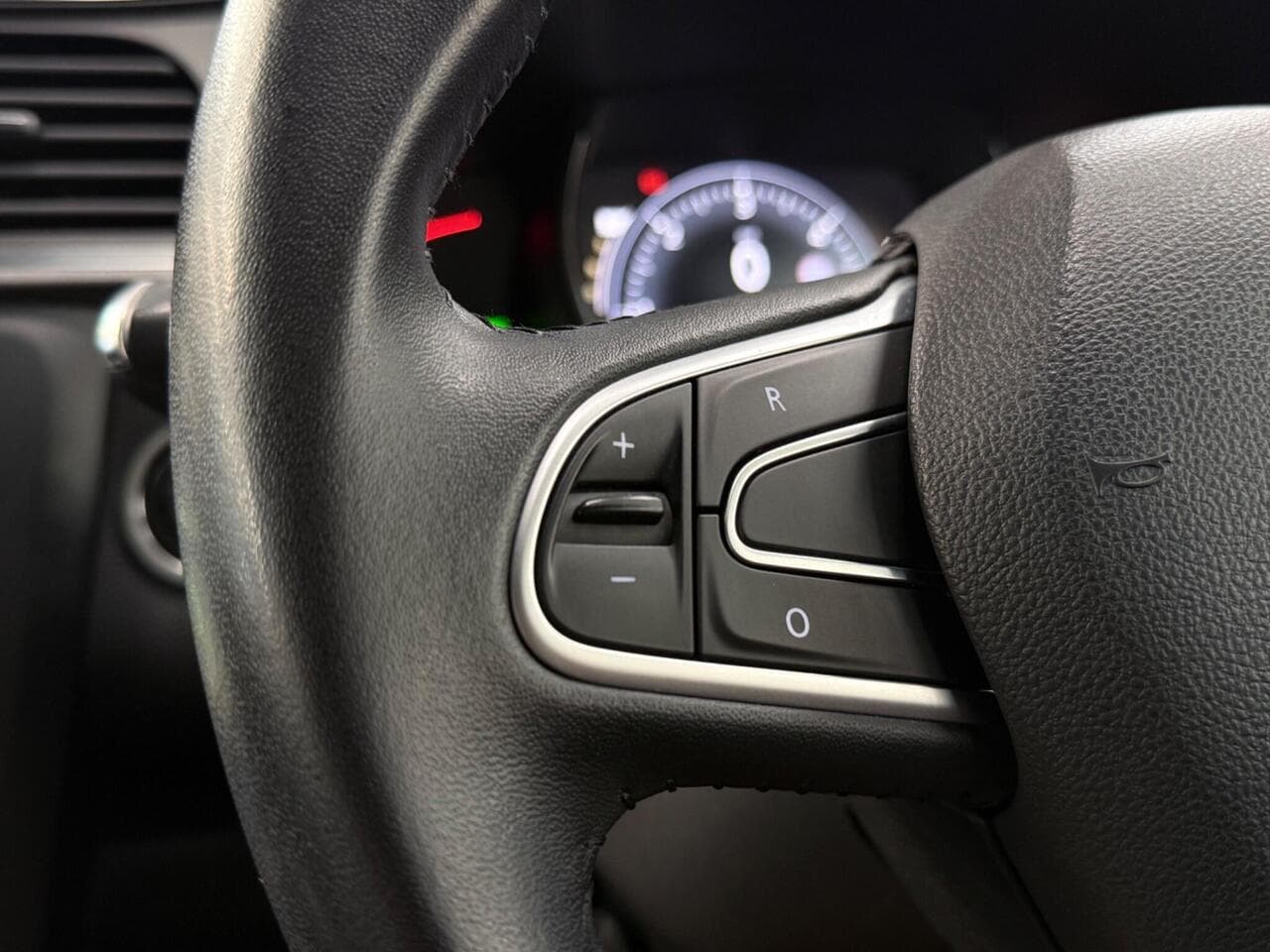 Renault Kadjar thumbnail Misc Controls