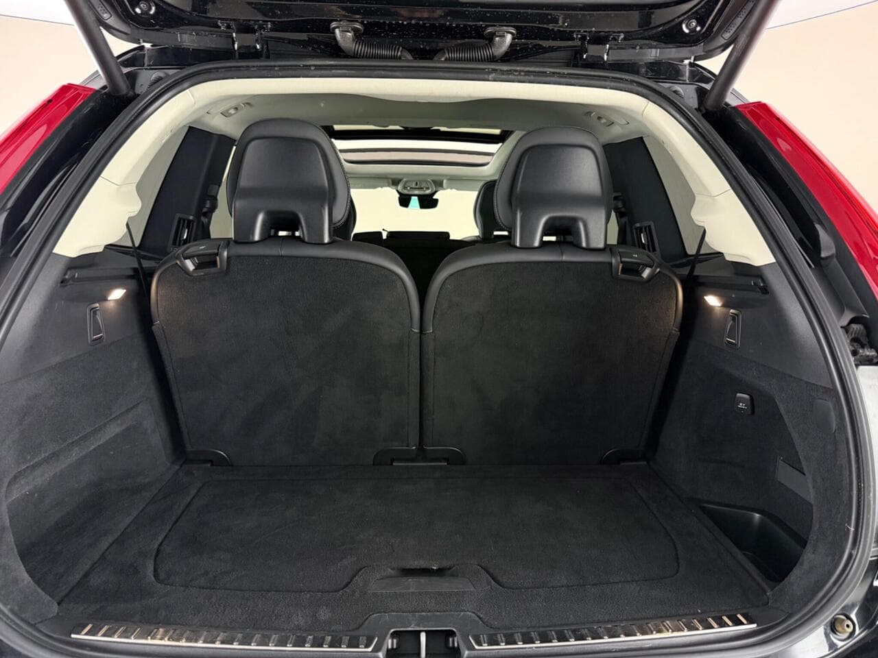 Volvo XC90 thumbnail Boot