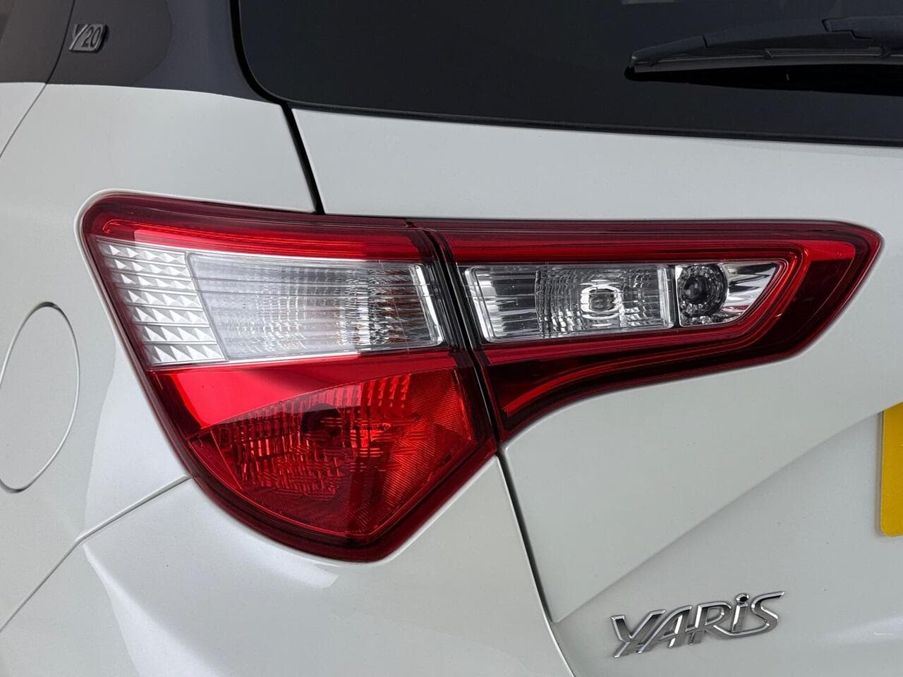 Toyota Yaris thumbnail Lights Rear