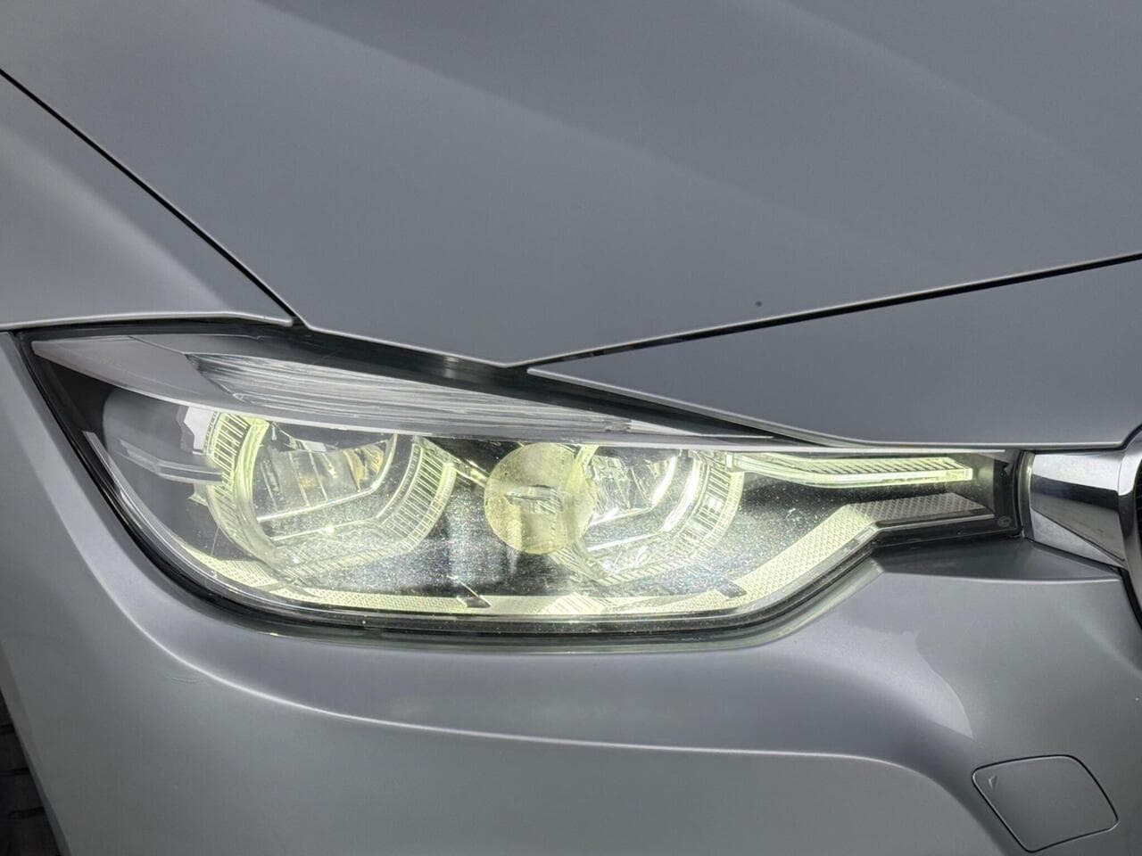 BMW 3 Series thumbnail Lights Front