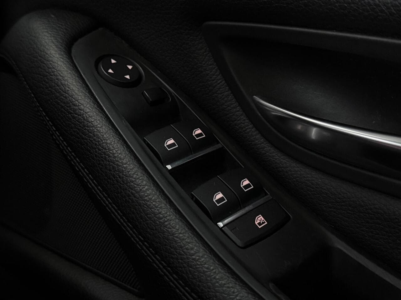 BMW 5 Series thumbnail Misc Controls