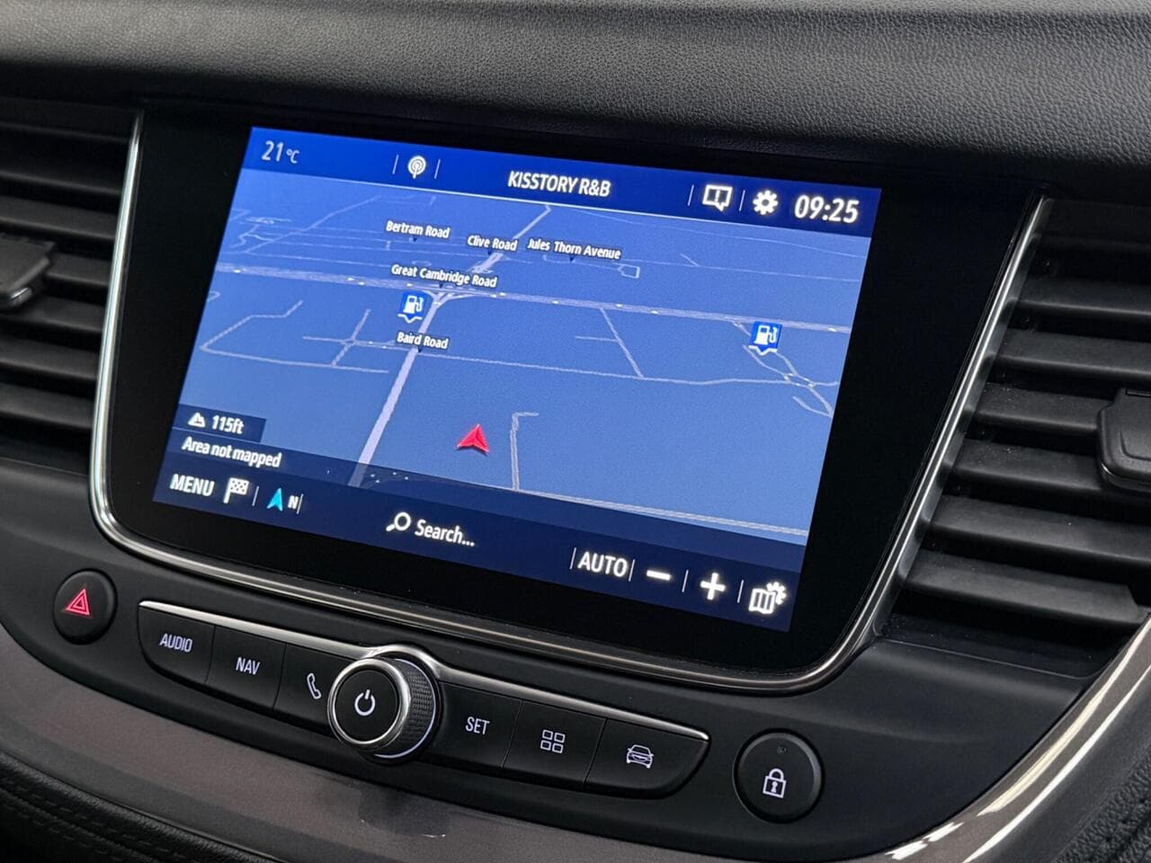 Vauxhall Grandland X thumbnail Infotainment System